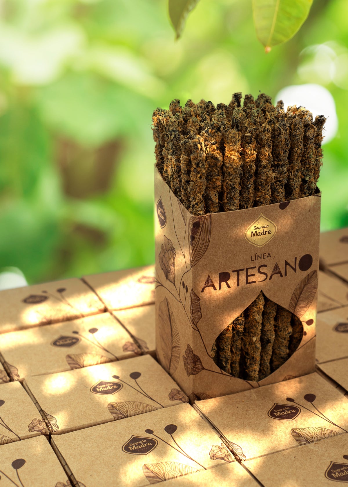 Artisan Palo Santo & Champa – Handgjord naturlig rökelse, 30 tjocka stavar