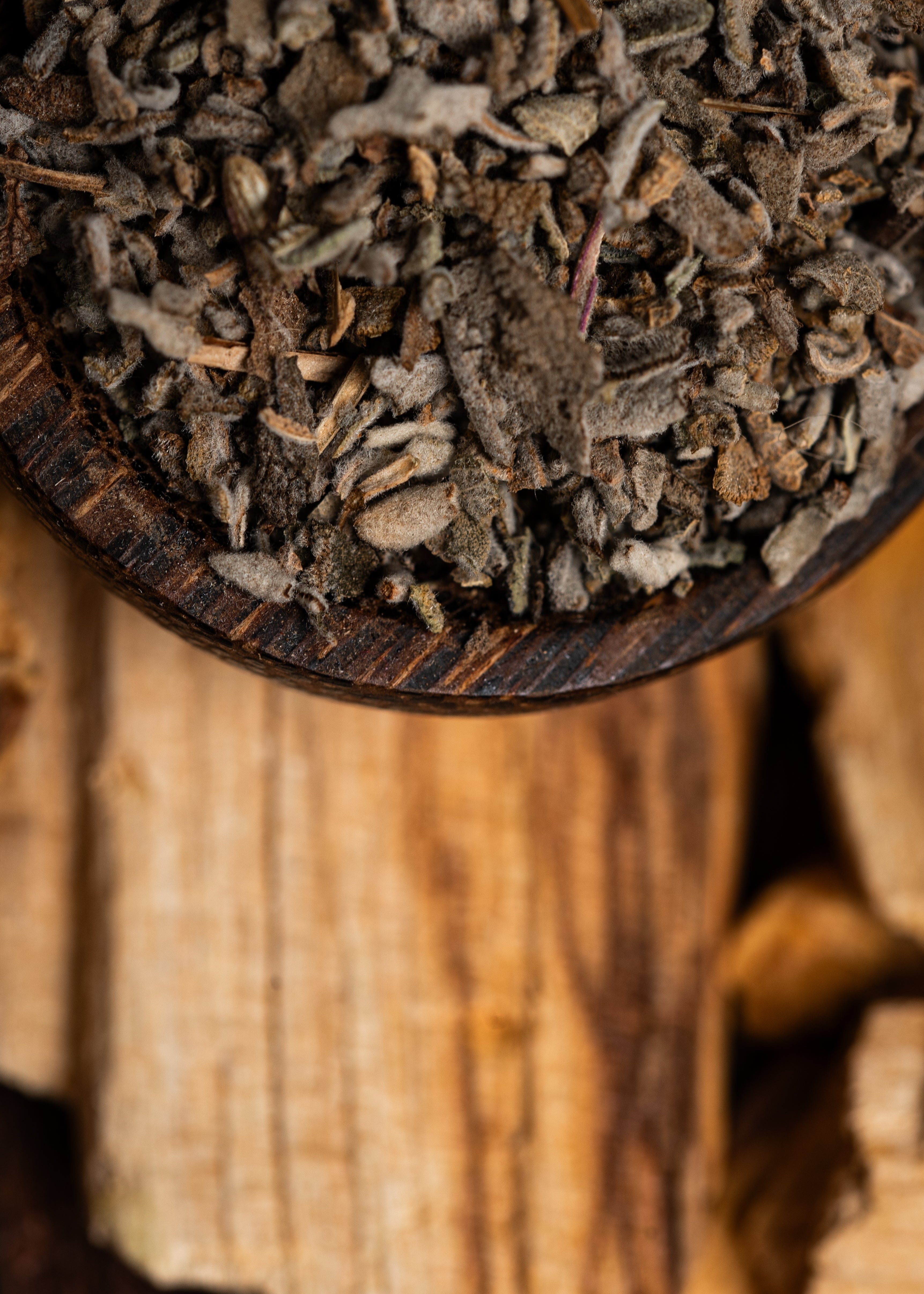 Handgjorda Palo Santo rökelsestickor med violettdoft – biodynamisk rökelse från Sagrada Madre
