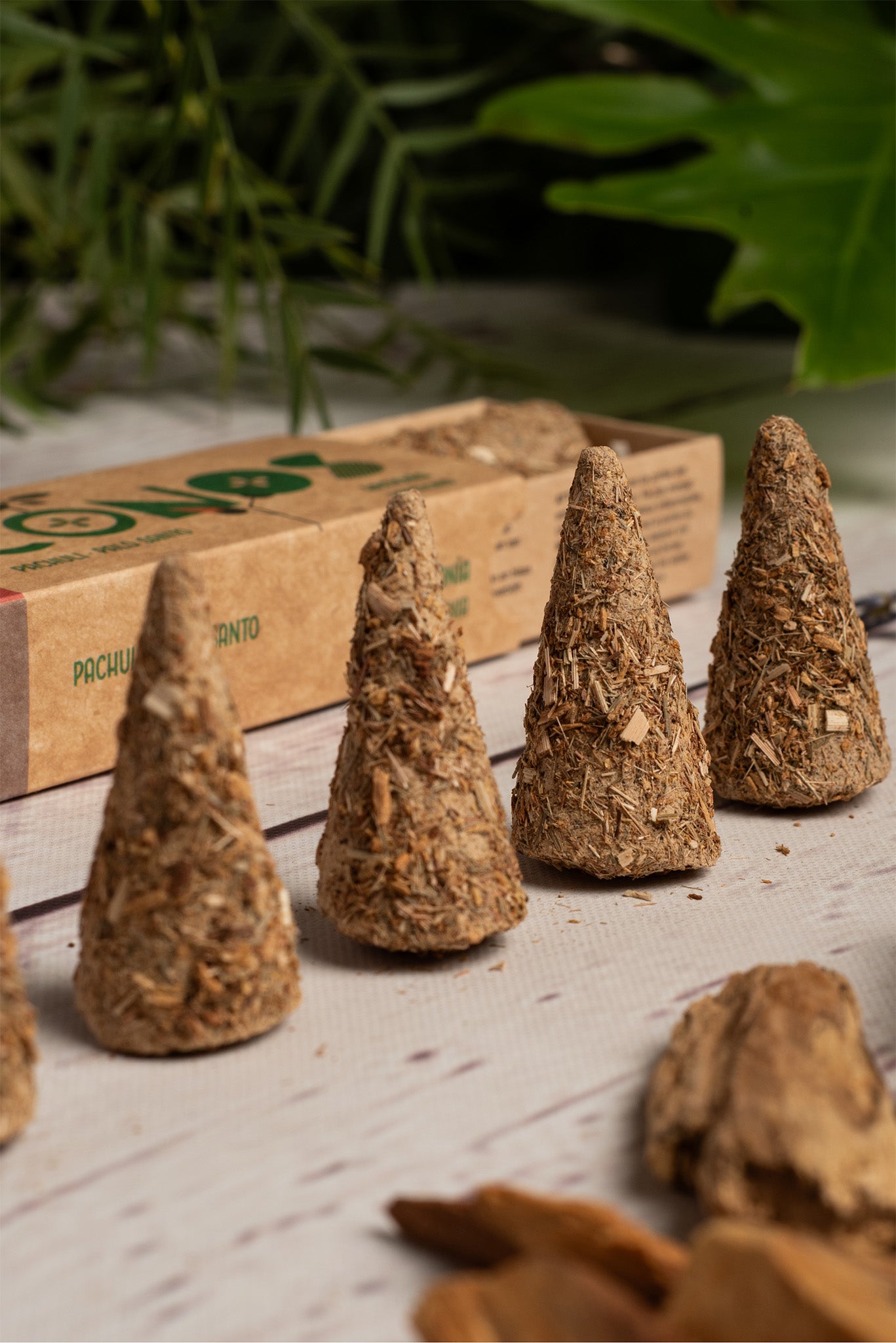 Patchouli & Palo Santo Rökelsekoner – Sagrada Madre