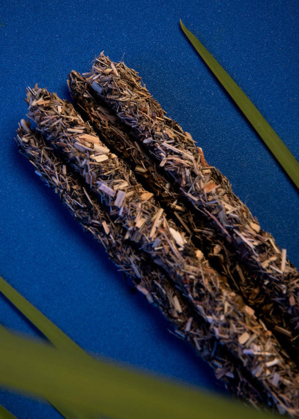 Water Element Rökelse – Citrongräs & Frankincense | Sagrada Madre